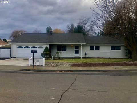 4520 SW Olson Ave, Pendleton, OR 97801 photo 1