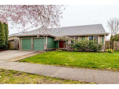2110 Cosmoledo St, Eugene, OR 97402 photo 1