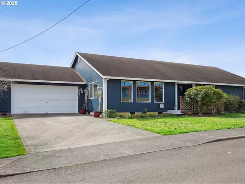 449 Mcclure Ave, Astoria, OR 97103