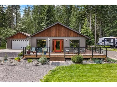 56 Lava Rd, Trout Lake, WA 98650
