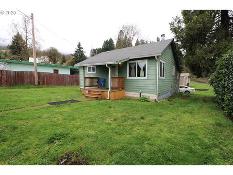 805 Date St, Drain, OR 97435 photo 1
