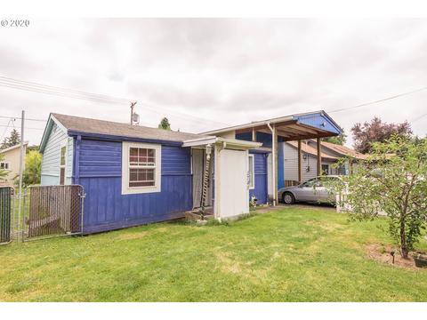 2745 E St, Springfield, OR 97477 photo 1