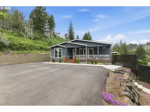 623 N Overlook Loop, Otis, OR 97368 photo 2