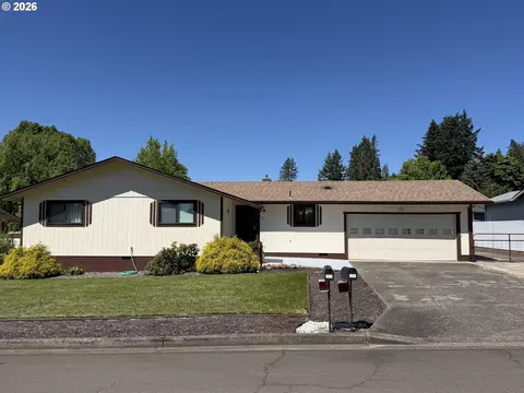 551 Agate St, Sutherlin, OR 97479