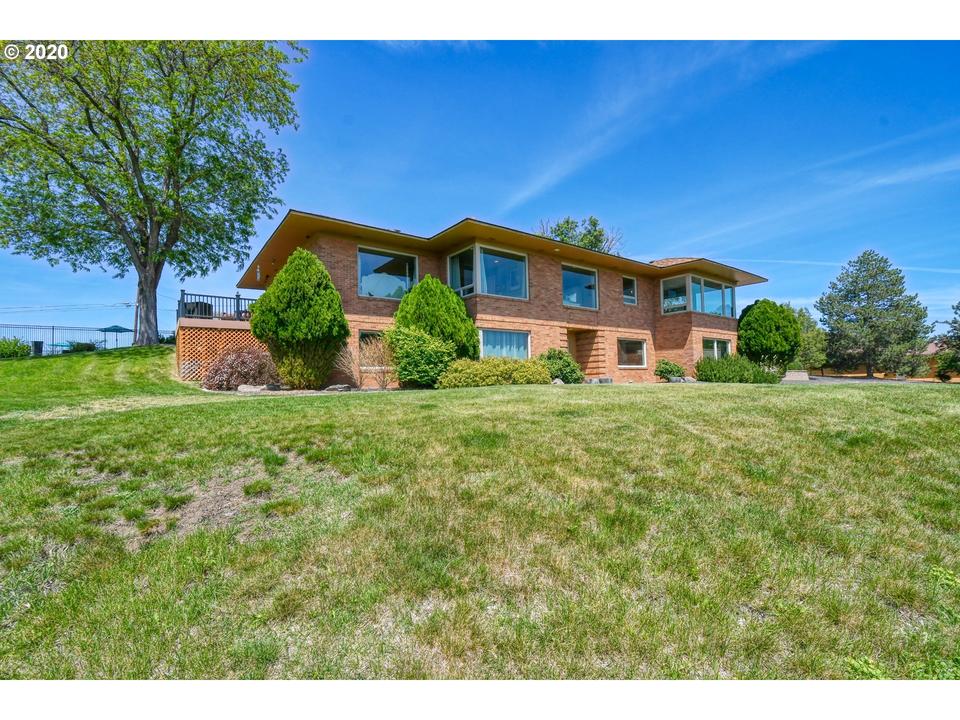 215 NW Johns Ln, Pendleton, OR 97801 1 photo MLS 20141438 Movoto