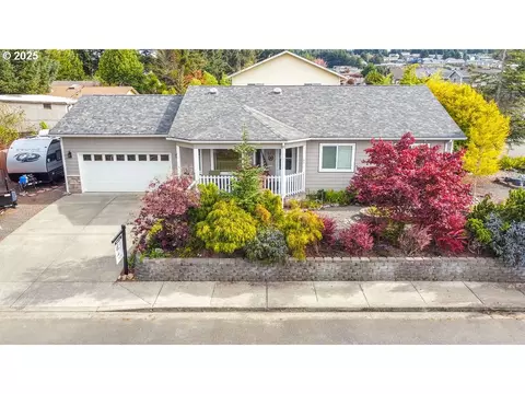 693 Fillmore St, Coos Bay, OR 97420