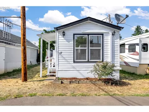 12726 SE Division St #17, Portland, OR 97236