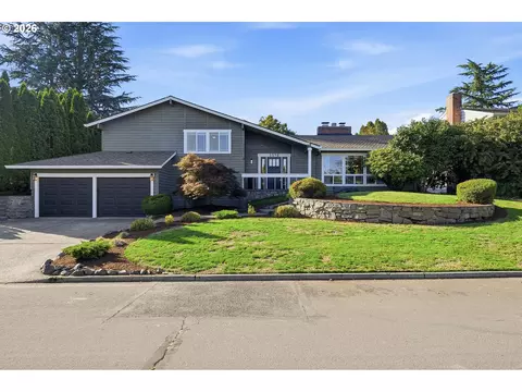 4595 NW Malhuer Ave, Portland, OR 97229