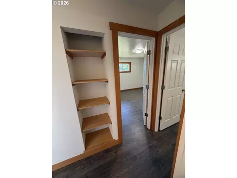 Entry Way - 220 W Birch St, Powers, OR 97466 photo 2 of 2
