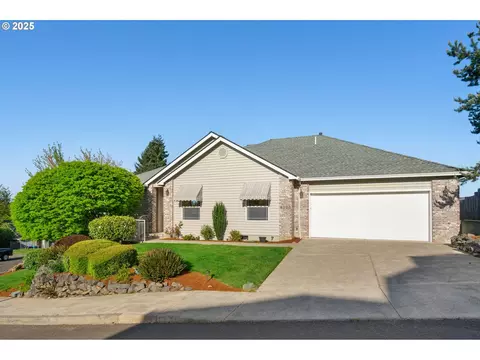 4238 SE Anderegg Loop, Portland, OR 97236