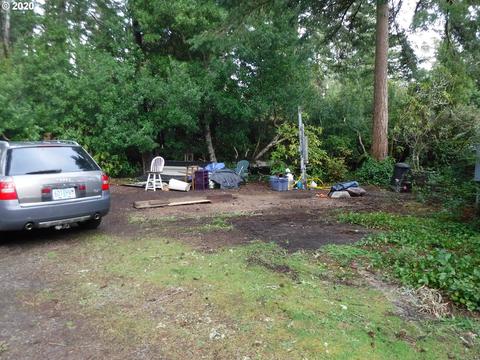 211 Bourbon St, Florence, OR 97439 photo 1