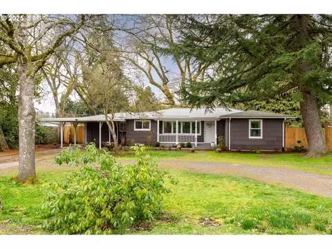 814 N Van Duyn St, Eugene, OR 97401