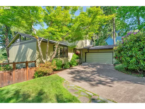 91 Marlboro Ln, Eugene, OR 97405