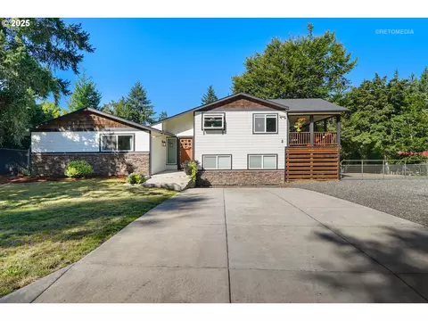 18761 SEl Camino Ter, Damascus, OR 97089