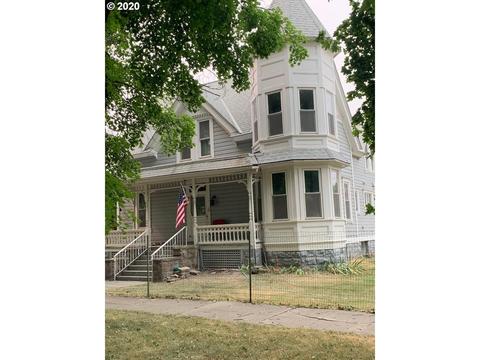 2405 2nd St, Baker City, OR 97814