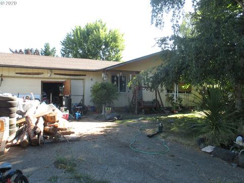 440 NE 3rd St, Willamina, OR 97396 photo 1