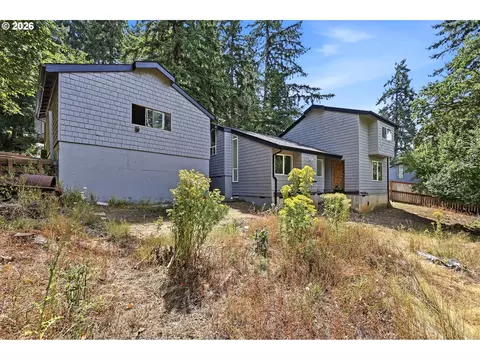Exterior - 7048 Glacier Dr, Springfield, OR 97478 photo 3 of 3