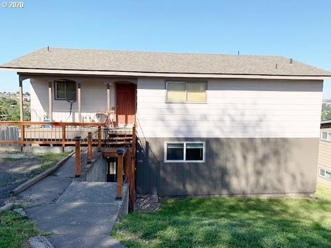 707 SE 6th St, Pendleton, OR 97801 photo 1