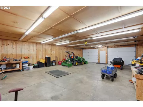 Exterior - 50136 SE Weber Rd, Sandy, OR 97055 photo 14 of 20