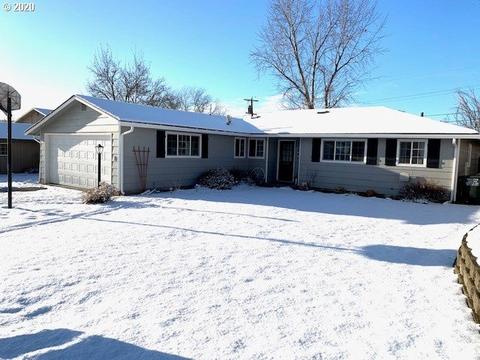 3127 SW Isaac Ave, Pendleton, OR 97801 photo 1