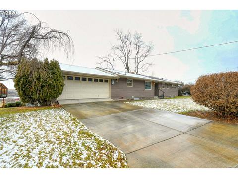 1230 NW Horn Ave, Pendleton, OR 97801 photo 1