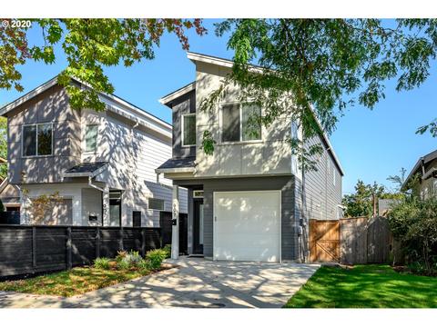 909 E 6th St, Newberg, OR 97132 photo 1