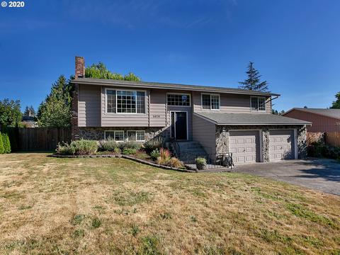 5070 SE Chase Rd, Gresham, OR 97080 photo 1