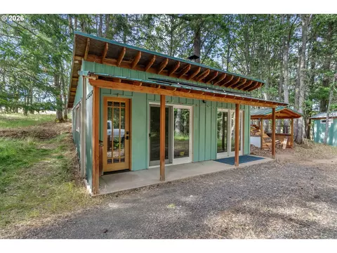 Exterior - 24 Meadows Loop, Lyle, WA 98635 photo 2 of 11