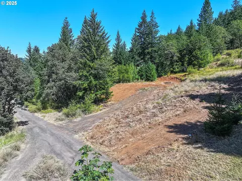 3355 James Rd, Hood River, OR 97031