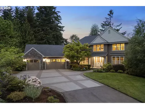24800 SW Big Fir Rd, West Linn, OR 97068