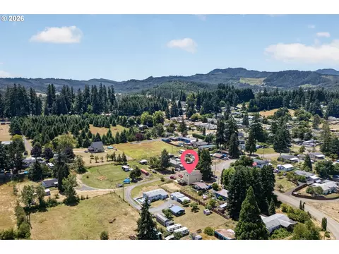 View/Area - 459 Lydia St, Yoncalla, OR 97499 photo 4 of 4