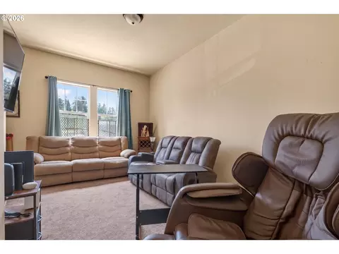 Living - 459 Lydia St, Yoncalla, OR 97499 photo 1 of 1
