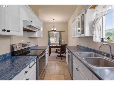 Kitchen - 459 Lydia St, Yoncalla, OR 97499 photo 3 of 4