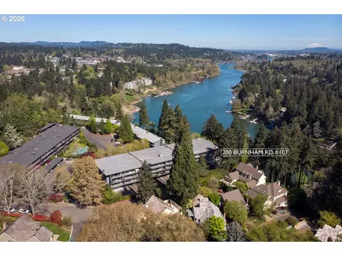 200 Burnham Rd #103, Lake Oswego, OR 97034
