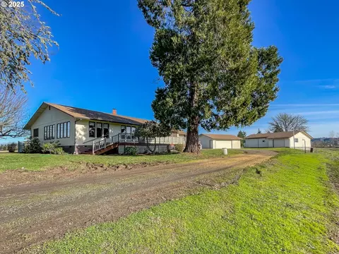 1474 Curry Rd, Roseburg, OR 97471