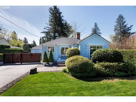 4970 SW 31st Dr, Portland, OR 97239