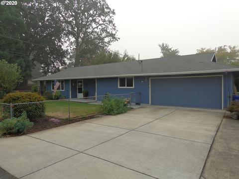 425 N 15th Ave, Cornelius, OR 97113 photo 1