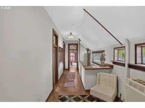 Entry Way - Undisclosed, Rainier, OR 97048 photo 4 of 4