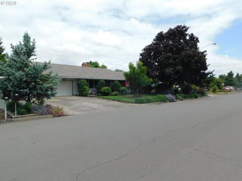 233 Blackfoot Ave, Eugene, OR 97401 photo 1