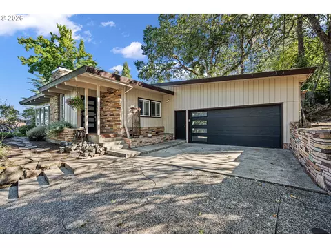 1157 SE Kane St, Roseburg, OR 97470
