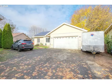 711 River Loop 1, Eugene, OR 97404 photo 1