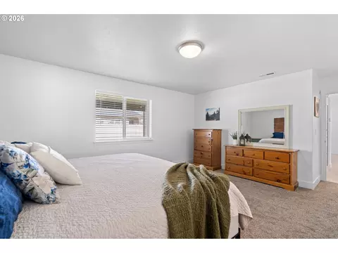 Bedroom - 306 Sage St, Boardman, OR 97818 photo 3 of 4