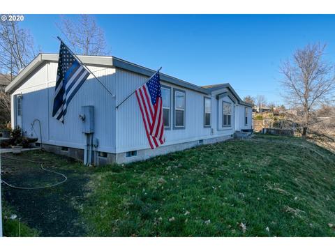 1915 SW Sunset Dr, Pendleton, OR 97801 photo 1