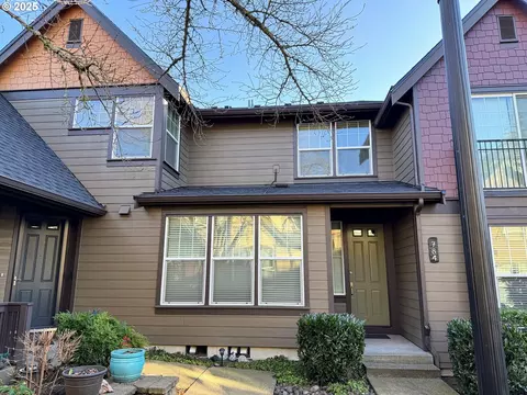 784 NE 72nd Ave, Hillsboro, OR 97124