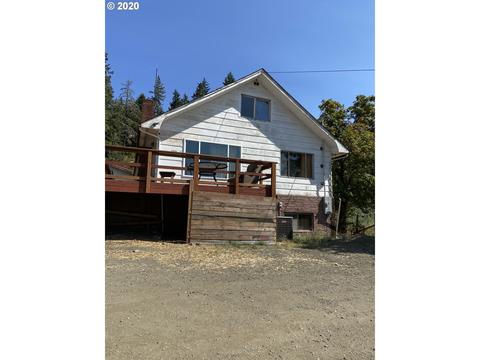 1312 S Calapooia St, Sutherlin, OR 97479 photo 1