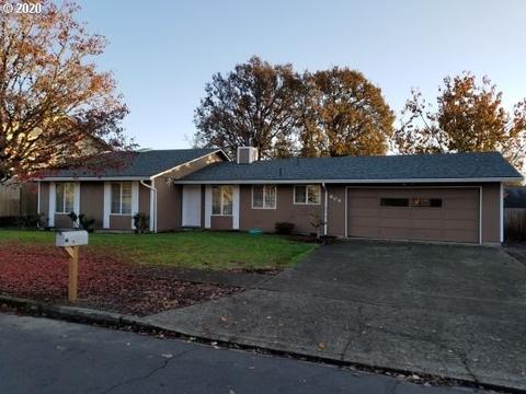 604 E Foothills Dr, Newberg, OR 97132 photo 1
