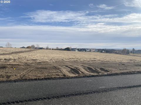 Bailey Way, Echo, OR 97826