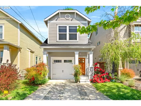 8724 N Burrage Ave, Portland, OR 97217
