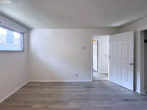 Bedroom - 1180 E 37th Ave, Eugene, OR 97405 photo 3 of 8
