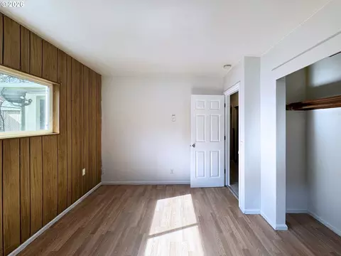 Bedroom - 1180 E 37th Ave, Eugene, OR 97405 photo 6 of 8